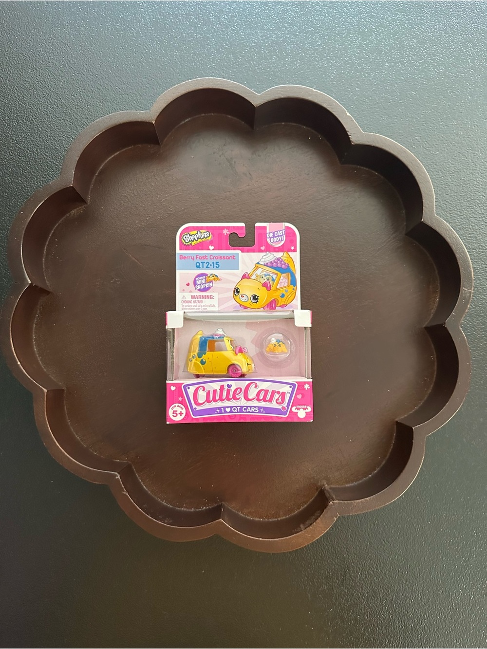 Shopkins Cutie Cars With Mini Shopkin QT2-15 Berry Fast Croissant